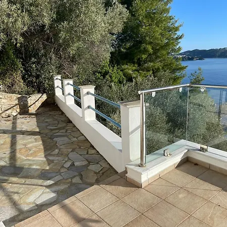 Gaia Skiathos 아파트